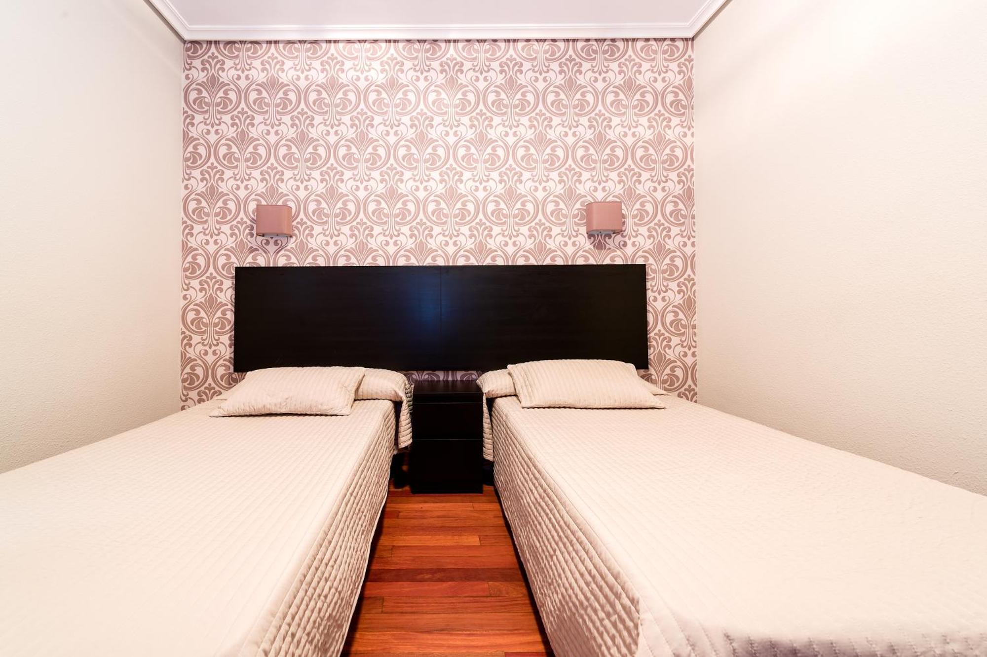 Alojamientos Rooms Catamaran Castro Urdiales Exterior photo