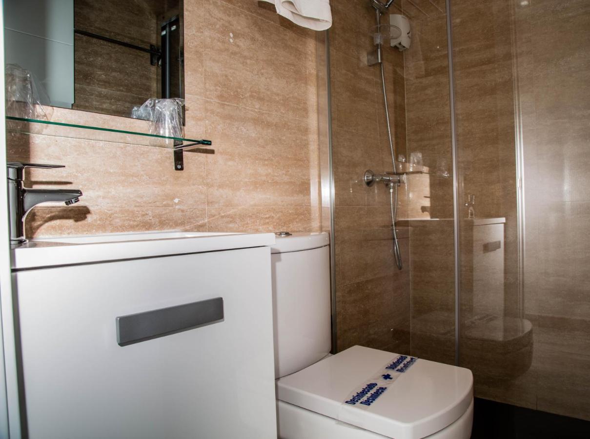 Alojamientos Rooms Catamaran Castro Urdiales Exterior photo