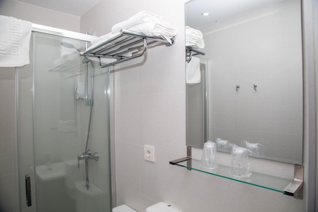 Alojamientos Rooms Catamaran Castro Urdiales Exterior photo